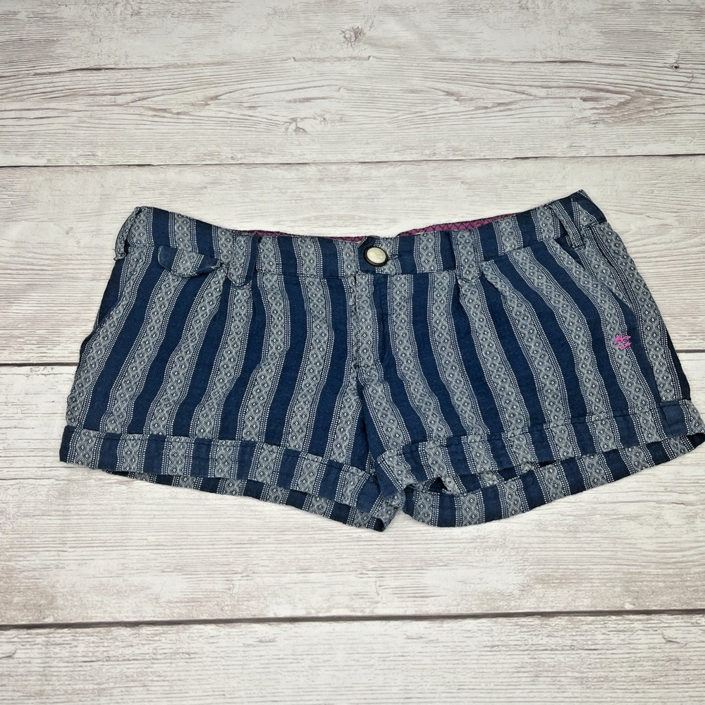 BillaBong Women's 9 Lovin Life Blue Pink Striped Pearl Button Shorts